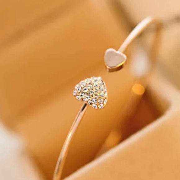 3/$30 Rhinestone Double Heart Bracelet - Picture 4 of 6